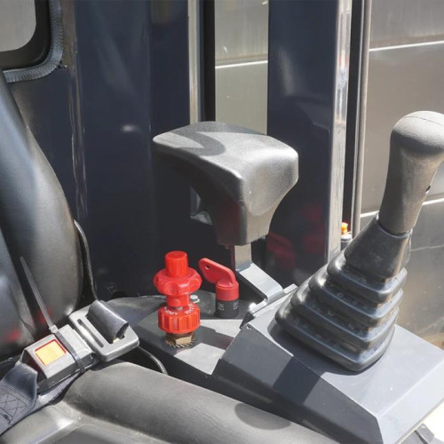 Мини-экскаватор Cimex CHE12RS-CAB-SB с шарнирной стрелой